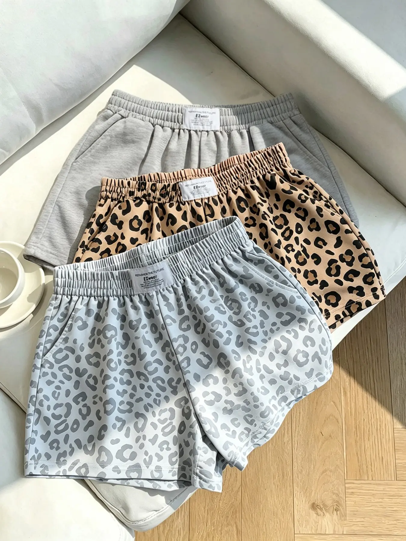 3 pieces, Y2K trendy waist logo leopard print, Leopard Pattern Shorts, solid color elastic waist side pocket casual sports shorts, Elastic Waistband Shorts, loose fit, soft fabric, suitable for women's daily commuting and outdoor wear in summer