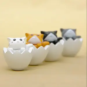 4-Piece Cute Creative Artistic Eggshell Cat Figurines, DIY Miniature Garden Ornament, Desktop Decoration, Collectible Figures with Eggshell Base