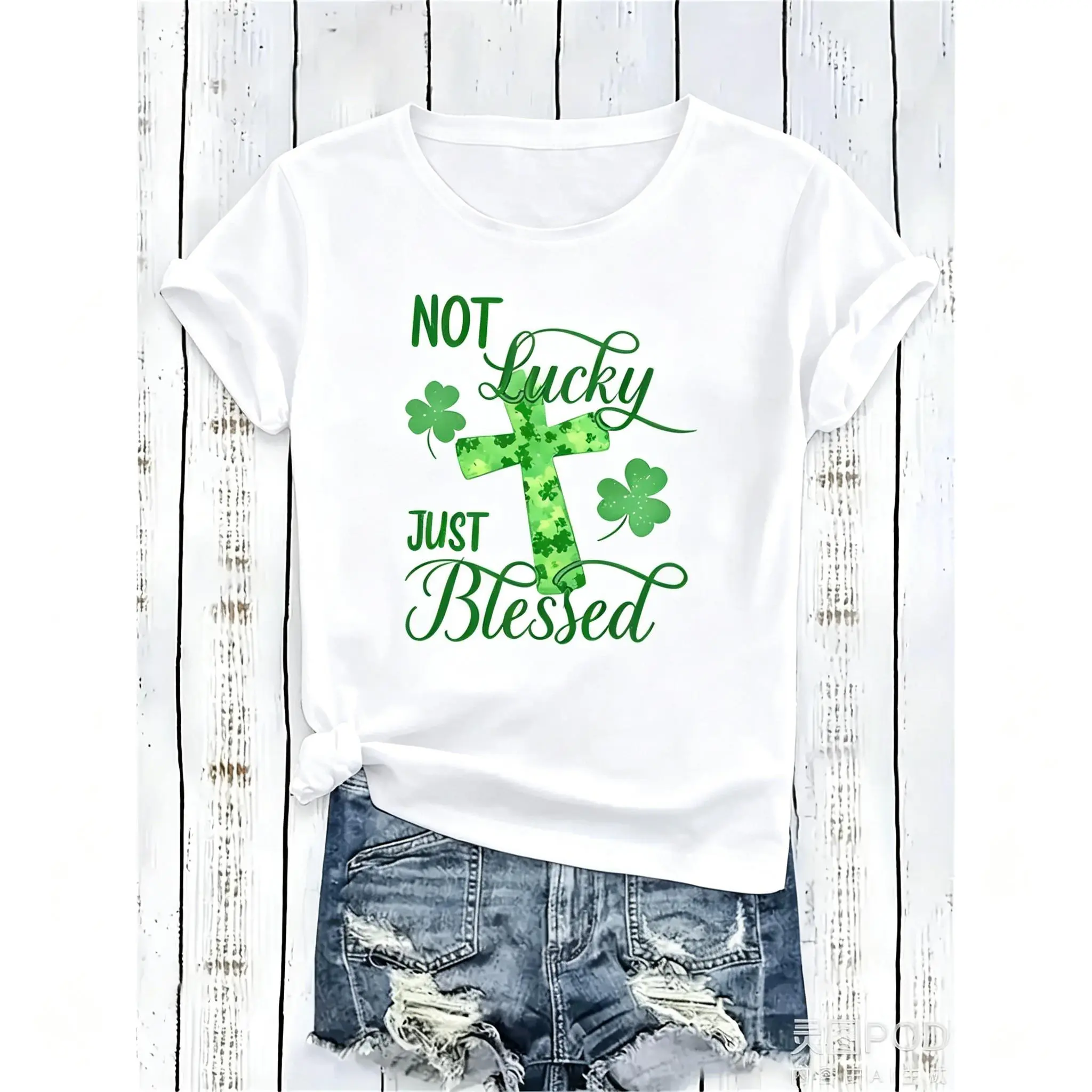 Women's Classic Fit T-Shirt for St. Patrick's Day, Retro Shortsleeve Round Neck Top with Printed Shamrock Cross Graphic, 100% Cotton, Graphic Print, Pure Cotton, Medium Cut, Flat