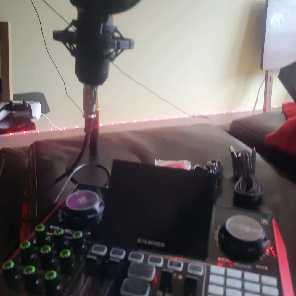 Tenlamp G10 Series(Cantilever) Mixer Sound Card Kit with 3.5mm Condenser Microphone Custom Sound Effects 2-Level Noise Reduction for Live Streaming Gaming Singing Podcast Equipment - Recording
