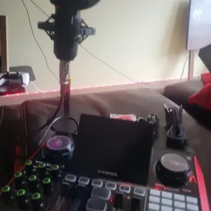 Tenlamp G10 Series(Cantilever) Mixer Sound Card Kit with 3.5mm Condenser Microphone Custom Sound Effects 2-Level Noise Reduction for Live Streaming Gaming Singing Podcast Equipment - Recording