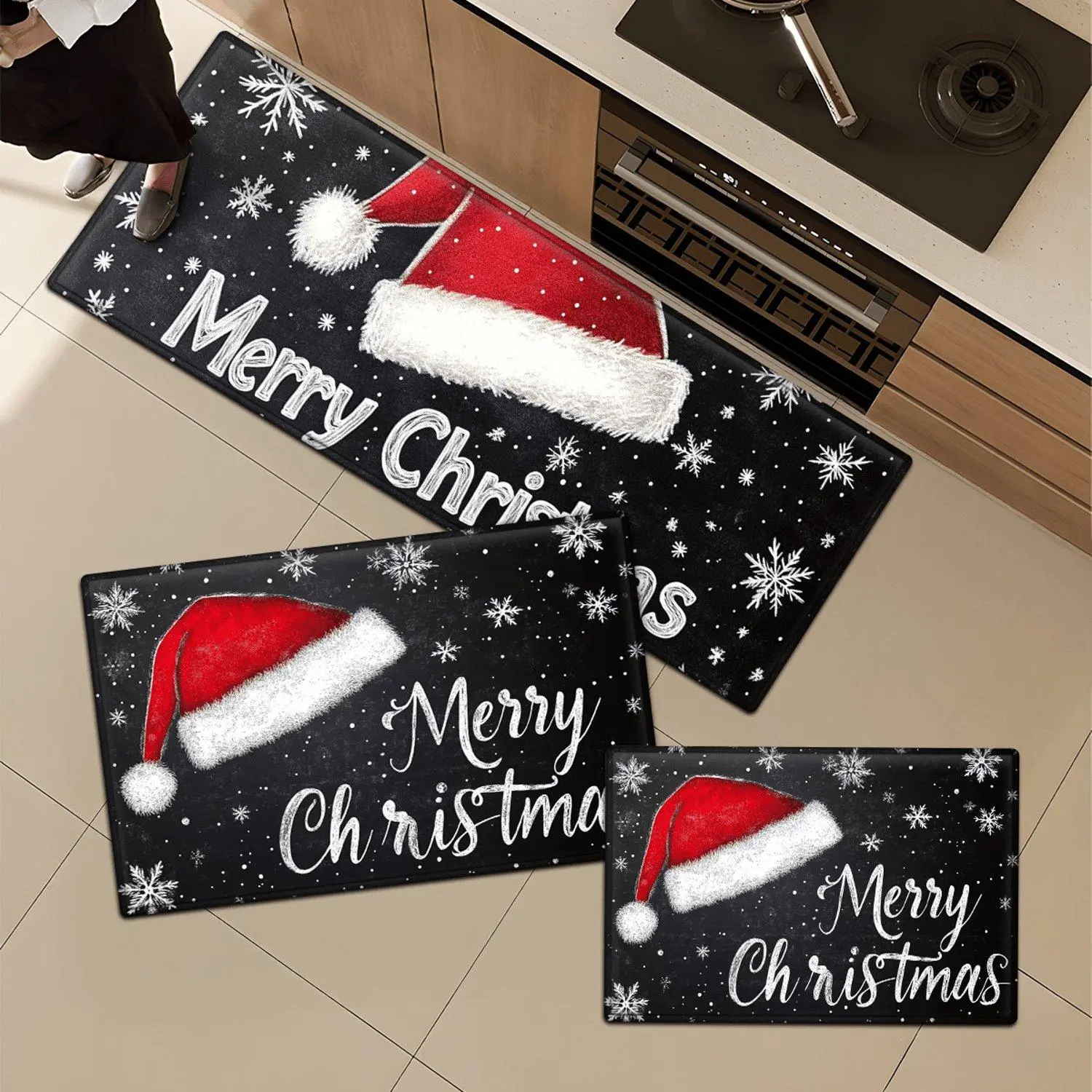 Black‑Chalkboard‑Style Background "Merry Christmas" Slogan Santa‑Hat Snowflake Printed Flannel Floor Mat Water‑Absorbent Non‑Slip Washable Home Decorative Rug