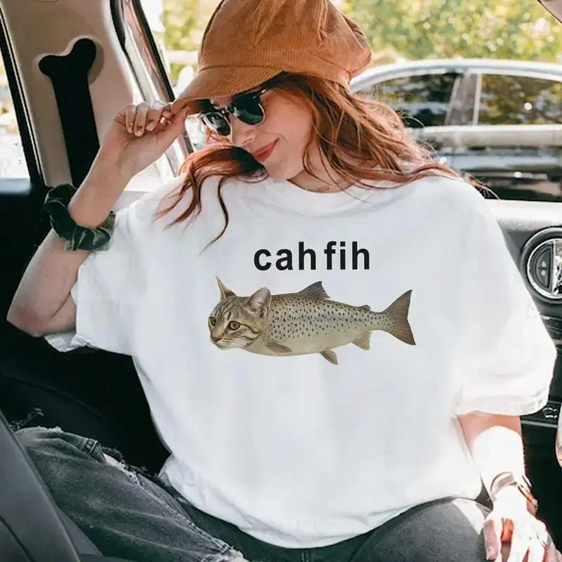 Unisex Graphic Tee Cah Fih Funny Fish Meme Print Casual Design T Shirt Streetwear Style Crewneck Short Sleeve Soft Cotton Breathable Comfortable Fit Relaxed Daily Wear Cat Fish Humor Meme Trendy Fashion Top Gift
