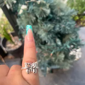 Retro Silver Butterfly Ring