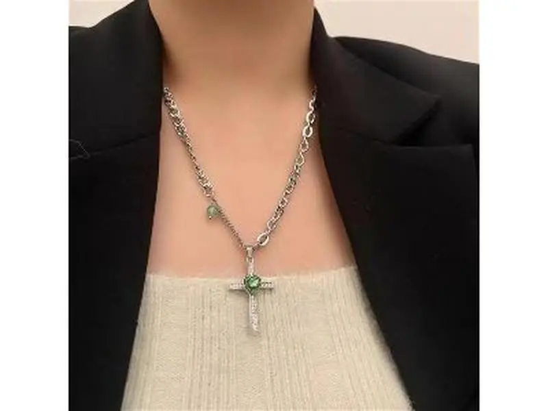 Emerald Crystal Cross Heart Birthstone Necklaces,Zircon Cross Necklace Crucifix Religious Miraculous Medal Choker,Faith Necklace,Green