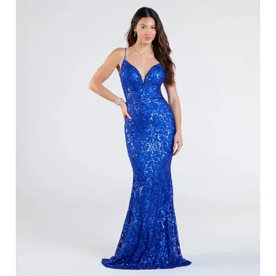 green emerald velvet dress Windsor Bethanie Formal Sequin V-Neck Mermaid Dress in Light Blue | Size: S main image 0