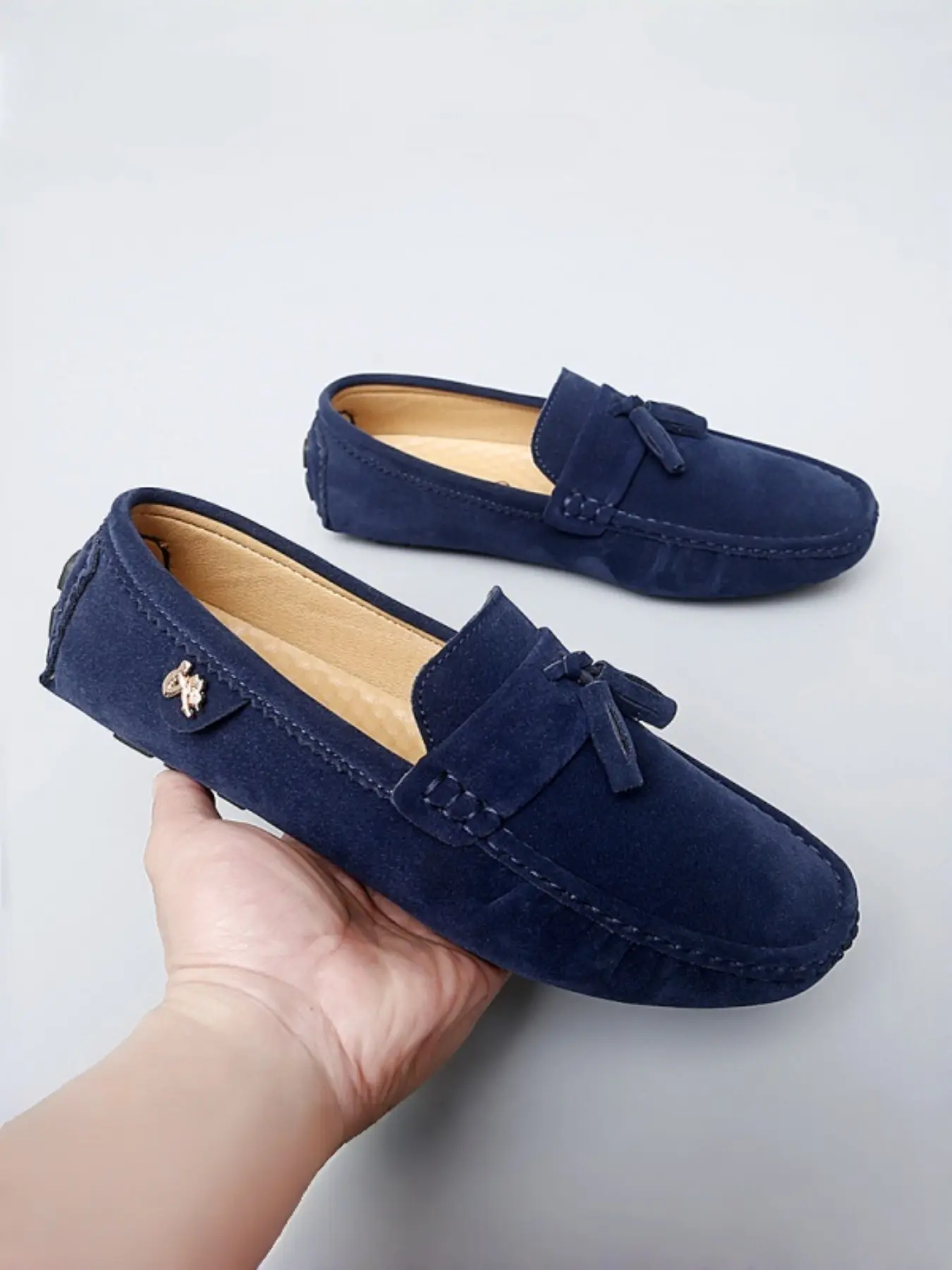 Men's Velvet Loafers with Fringe Decor, Anti-Slip Sole, Comfortable Flat Classic Style, Slip On Shoes, Ideal for Daily Commute & Business Casual