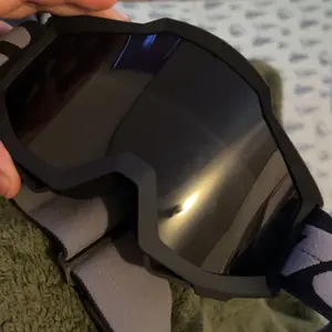 Outdoor Motocross Goggles, Off Road Goggles, Windproof Dustproof UV-Protection Safety Eyewear, Dirtbike Gear, for Dirt Bikes, Motorbikes, MTB, Skiing and Other Sports, Outdoor Riding Goggles, Universal Fit