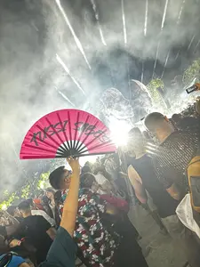 I Love Puteria - Tussi Sabes Rave Fan (Pink)