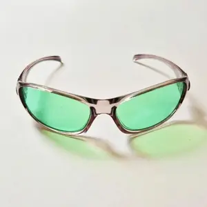 Unisex Y2K Vintage Green Translucent Sports Wrap Sunglasses – Trendy Lightweight Outdoor Festival Protective Eyewear