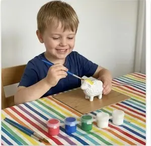 Paint your own Farm Animal Discovery Pack