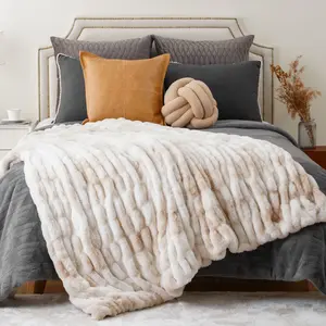 Battilo I Ruched Luxurious Soft Beige Faux Fur Throw Blanket，Fuzzy Plush Elegant with Reversible Faux Fur，Home Decorative Blanket Tie dye ，Beige, 50"x60"