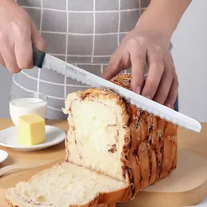 Durable Stainless Steel Bread Slicer with Non-Slip Coarse Teeth for Toast Cakes & Baked Goods in Your Kitchen