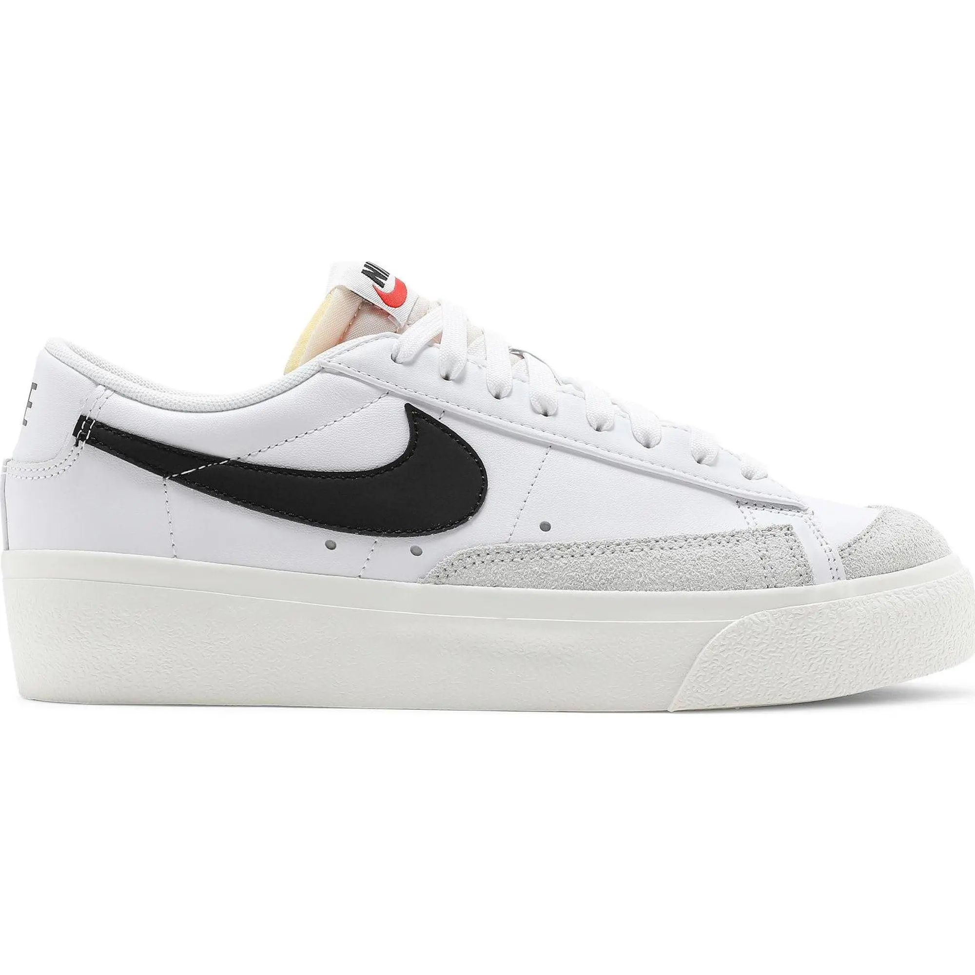 [DJ0292-101] Womens Nike BLAZER LOW PLATFORM