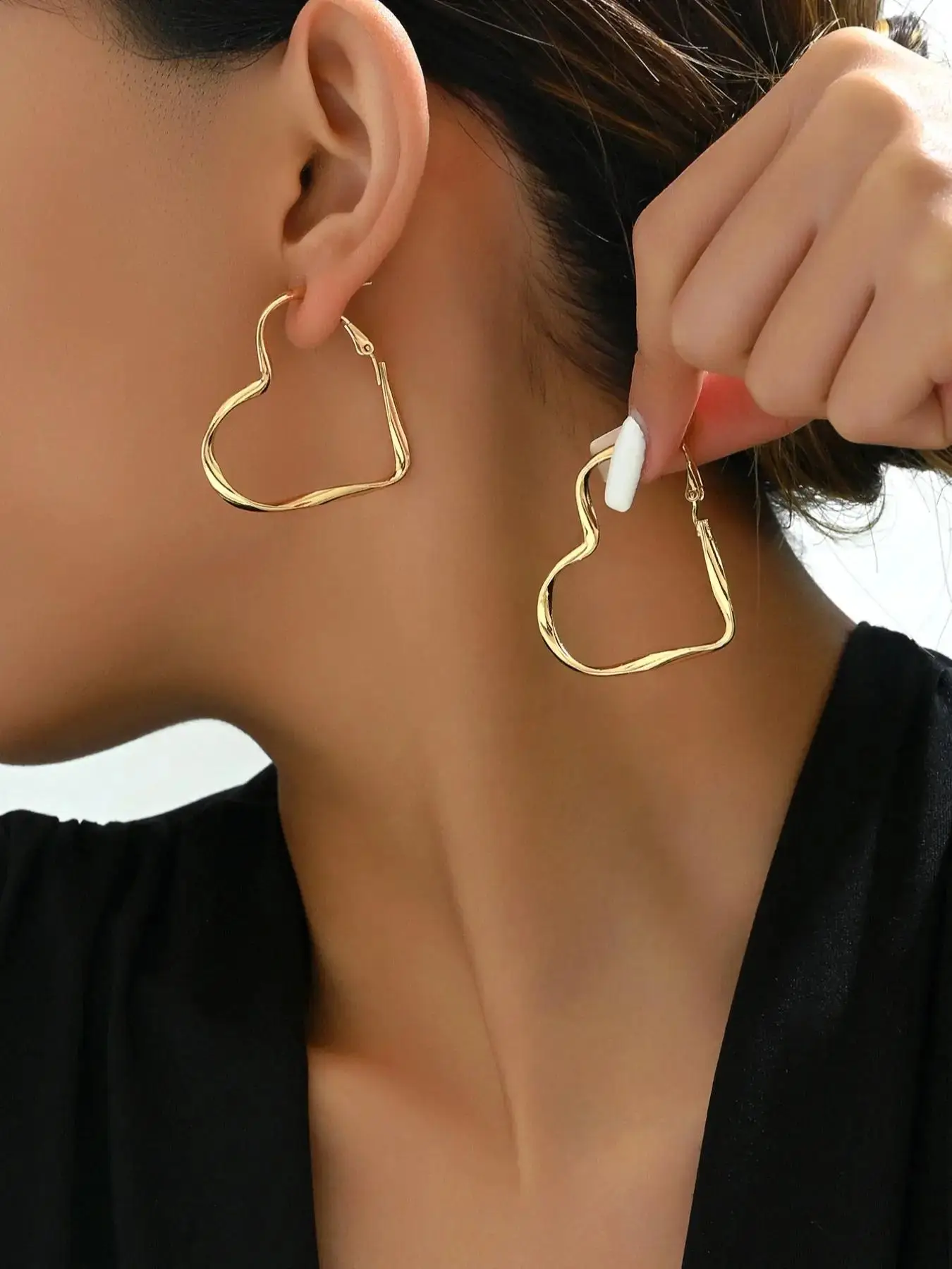 Fashionable Heart Shaped Hollow Out Design Hoop Earrings, Fashion Jewelry for Party, Daily Clothing Decor, Trendy All-match & Exquisite Jewelry for Bi