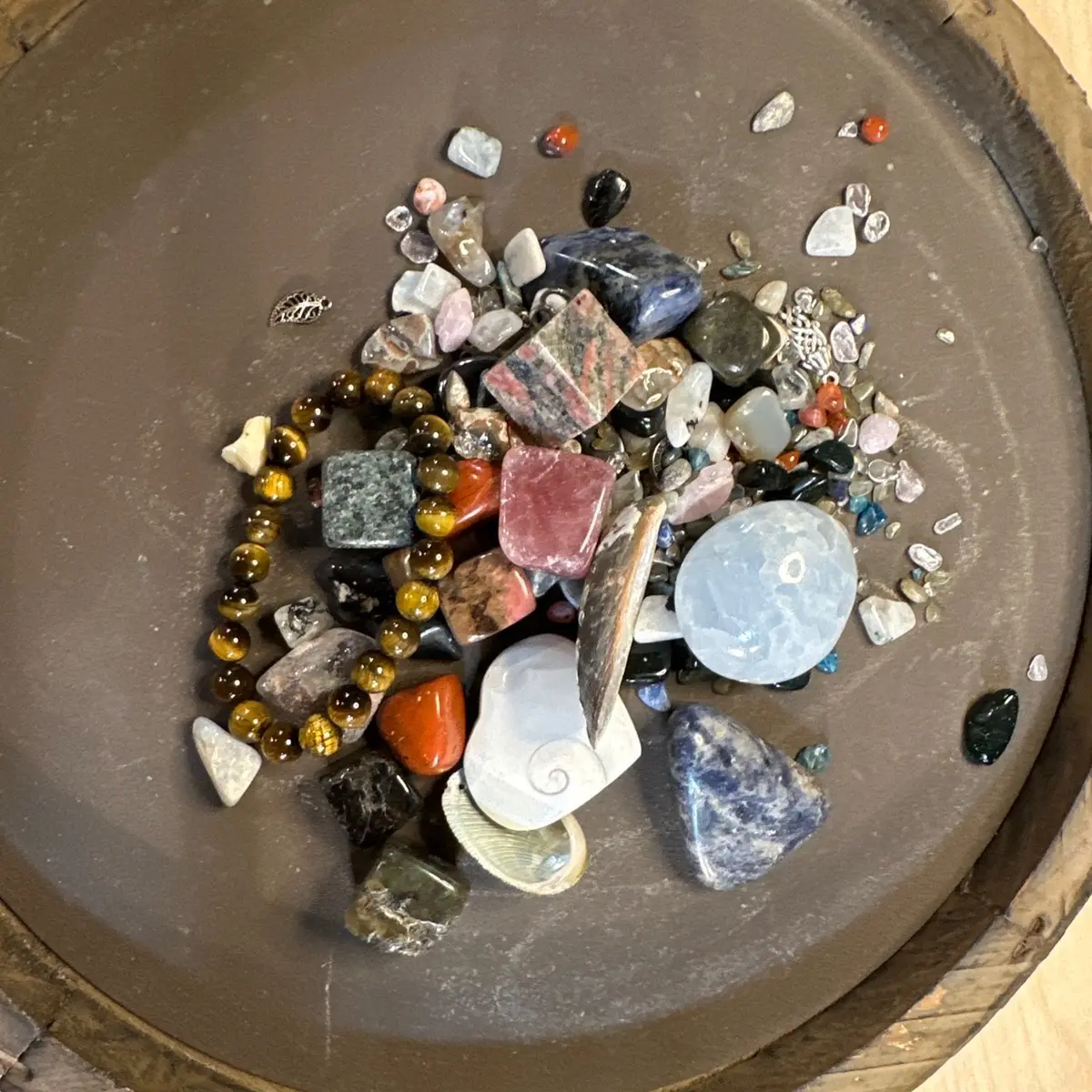 Half a cup crystal confetti