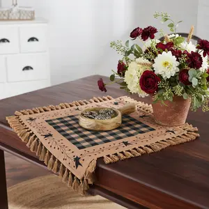 Pip Vinestar Table Topper