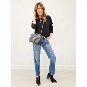 Judy Blue TAKE IT EASY Mid-Rise Boyfriend Classic Cuffed Jeans