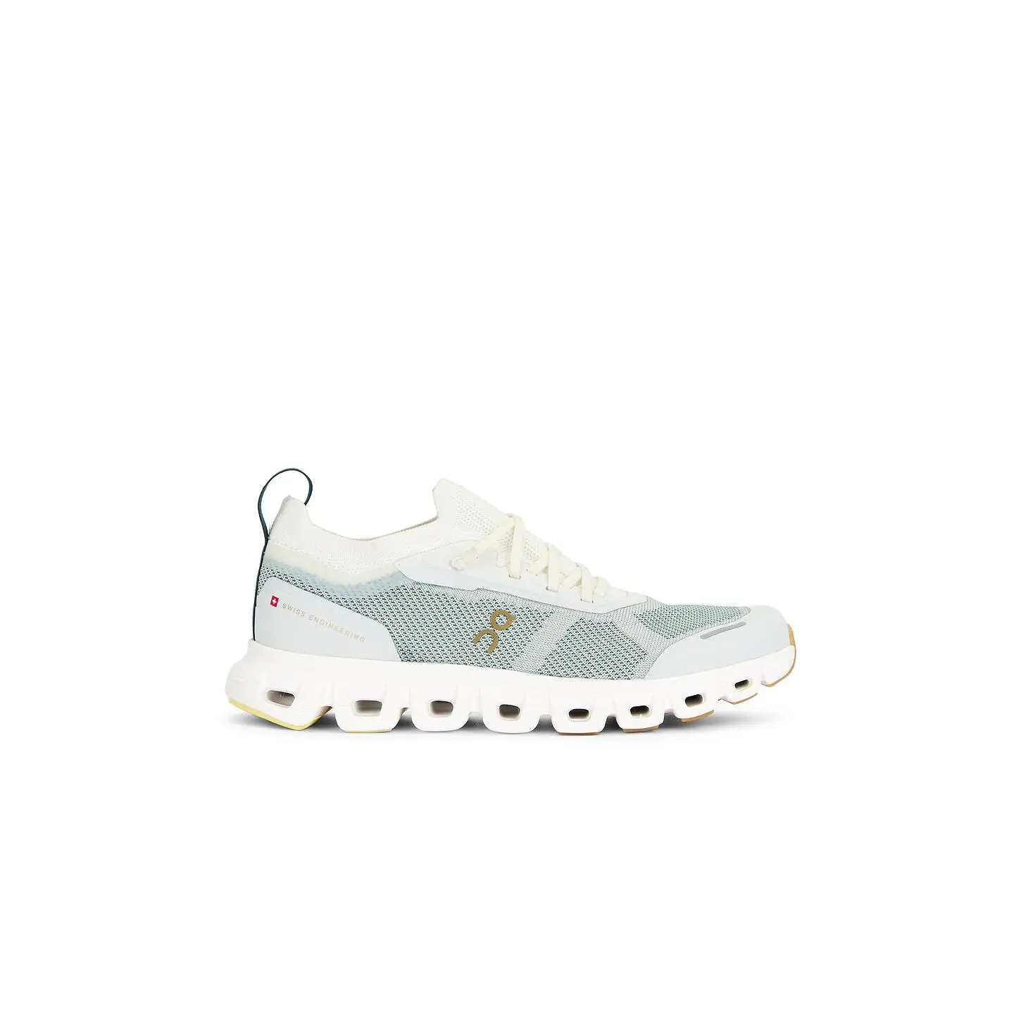 On Cloud 6 Versa Sneakers in Ice & Spirulina