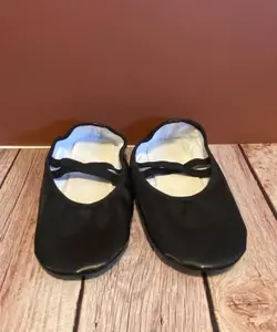 Black Canvas Ballet Slippers – Elastic Strap Dance Shoes for Girls Comfortable Round