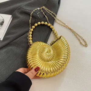 Cute Resin Shell Purse with Gold Chain Acrylic Sea-Themed Crossbody Bag with Snap Closure Spacious Beach Vacation Bag for Women Kiss Lock Design