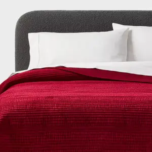 Full/Queen Ruched Velvet Quilt Red - Threshold