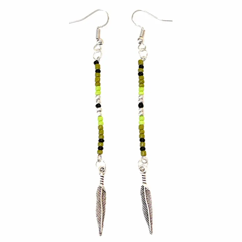 “Karü” Western Beaded Feather Earrings