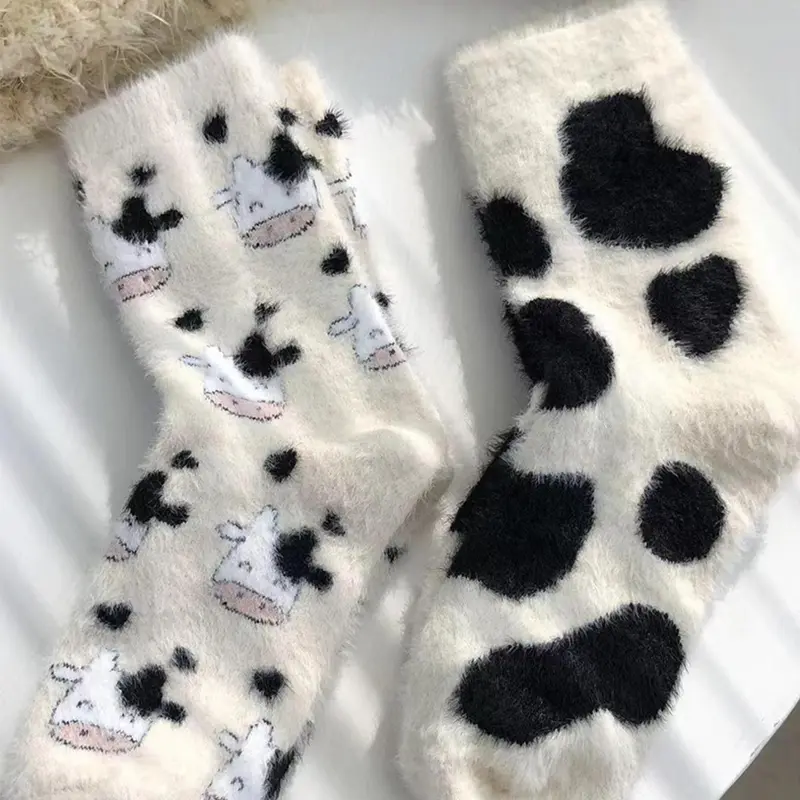 Women's Cow Print Fuzzy Mid Calf Fitted Socks, Cozy Socks, Cute Warm Crew Socks for Daily Wear, Casual Comfy Hosiery for Fall & Winter, Trendy Matching Style Jacquard Knitting Socks, Womenswear