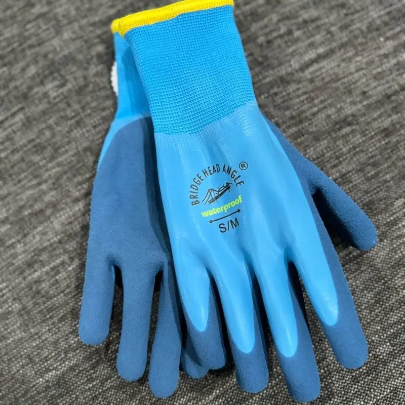 Bridge-Head Angle Waterproof Thermal Gloves S/M 2 size In 1 - 100% Waterproof Protection for Snow Carwash Gardening Soft Insulated Lining for Maximum Comfort