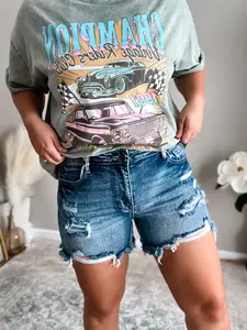 Alaina Mid-Rise Shorts (Petra153), Medium Wash