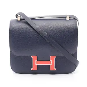 Pre-owned HERMÈS Calfskin Shoulder Bags Hermes Constance3 24 Shoulder Bag