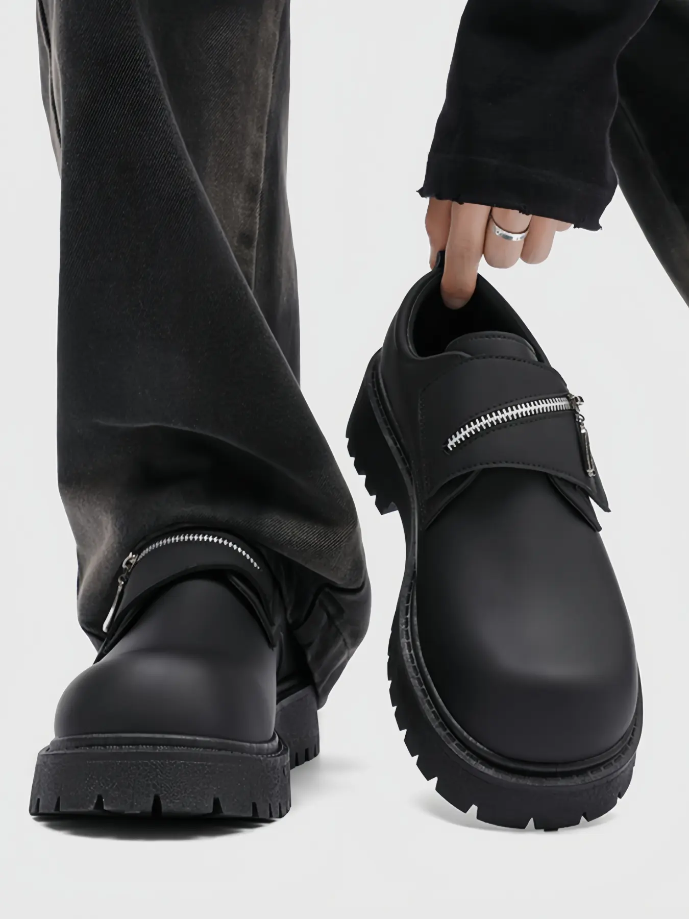 Men's Dark Thick Sole Work Shoes, Sawtooth Pattern, Zipper Fastening, Closed, Anti-Slip Wear-Resistant Leather, Street Style, Suitable for Various Occasions Footwear
