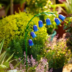 Charming Painted Metal Bluebell Garden Stakes, Colouful Floor Mount Decoration, Garden Sculptures, Perfect for Outdoor & Indoor Use, Versatile Design