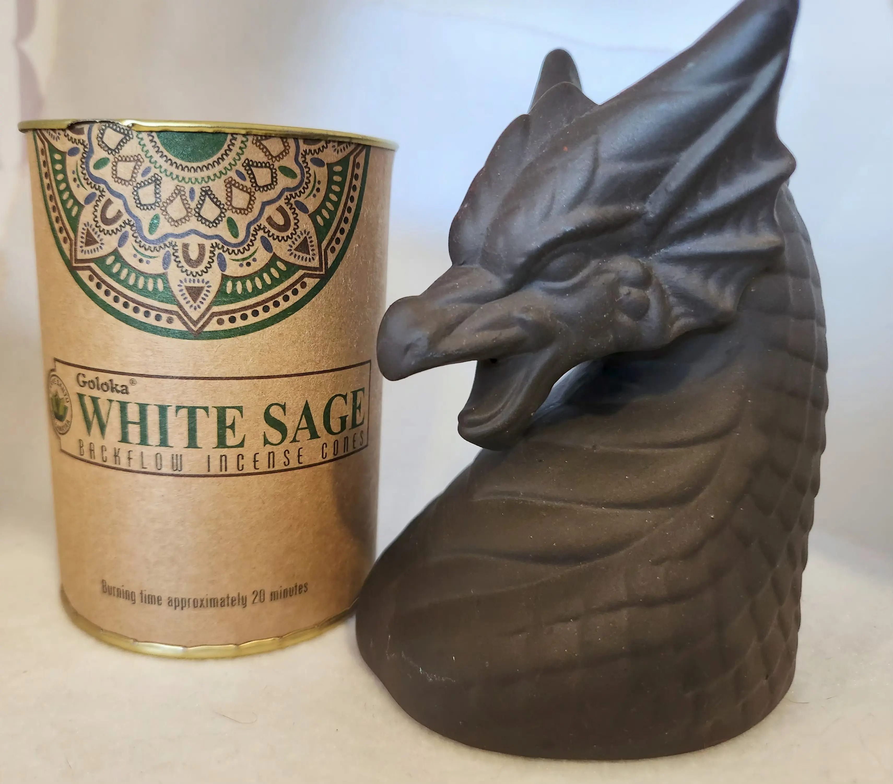 Backflow Incense Burner Kit - Dragon Breath Smoke, Hand Lotus, Green Waterfall Lotus Designs with 20-Pack White Sage Incense Cones for Aromatic Rituals