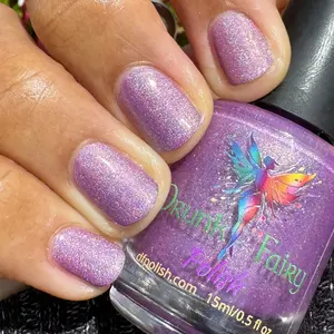 Kismet | A Lavender Linear Holographic Nail Polish