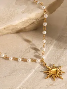 Titanium Steel Sunflower Pearl Necklace for Women, High-End Clavicle Chain, European Style Pendant Necklaces