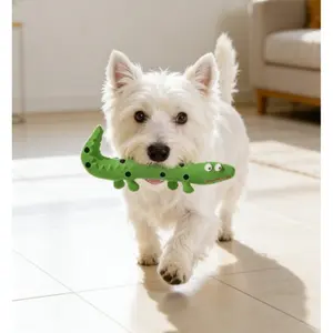 Green and pink lizard-shaped latex squeaky dog toy, durable chew toy for relieving boredom and cleaning teeth, interactive pet toy. A great companion for dogs squeaky toys for dog dog products easy for clean /surprise gift/ Sound toys/ Pet Companion Toys