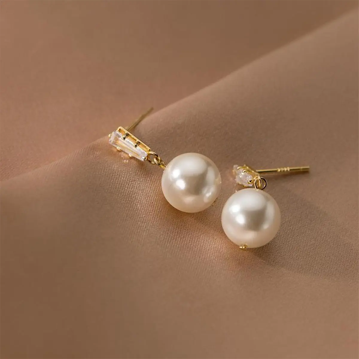 Elegant Pearl Drop Earrings with Baguette Rhinestone, Shiny Fashion Ear Studs