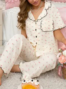 Women's Soft Breathable Sleepwear Set, Ditsy Floral Print Pajamas, Short Sleeve Long Pants with Ruffles, Chic Comfortable French Home Leisure Loungewear Homewear