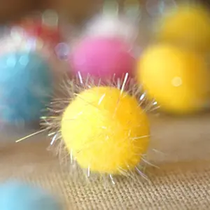 20PCS 1.5INCH Extra Large Cat's Favorite Chase Glitter Ball Toy Sparkle Pom Pom Balls