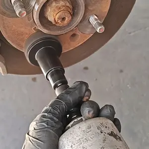 Car Wheel HUB Bearing Rust Removal Tool Set, Includes Polishing Wheels, Brake Disc Rust Remover, Durable Metal Structure, Ergonomic Handle