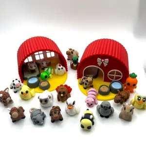 Farm Play Set with Barn Animal Figurines Farm Play Set with Barn Animal Figurines