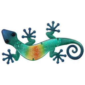 LuxenHome Gecko Lizard Metal and Glass Outdoor Wall Decor