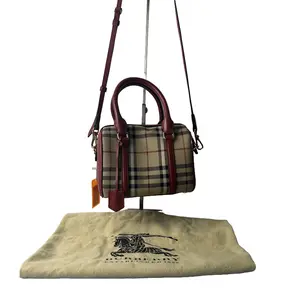 Pre-owned BURBERRY Red Equestrian Knight Check Shoulder‑Crossbody Bag, 95% New, 21×16×12cm