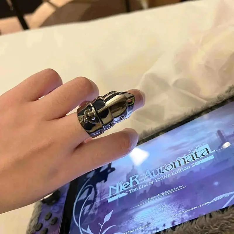 Anime NANA Oosaki Nana Cosplay Finger Rings - Unisex Punk Metal Armor Knuckle Jewelry, Hanging Home Decor Prop, Gift Option, As the Picture Color