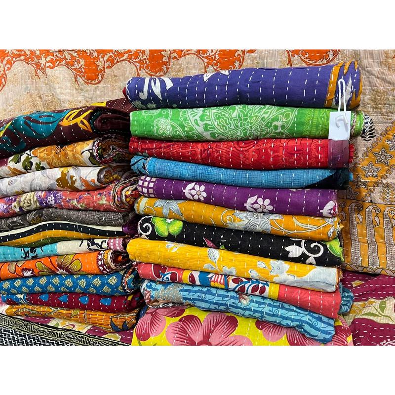 Bedspreads,Throws,Ralli, Lot Kantha Reversible Bedcover Bedspread Throw Cotton Blanket Gudari Kantha Quilt (Pack of 1)