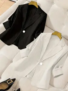 Women's two-piece plain color single-breasted Fitted double-pocket half-sleeve five-point elegant suit jacket, suitable for spring and summer suitable for commuting outfit.