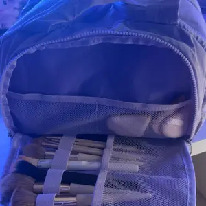 Large Capacity Waterproof Toiletry Bag,Travel Lightweight Large Wide-open Travel Bag for Women, Puffy Cosmetic Makeup Bag Organizer with Handle for Accessories,Essentials, Toiletries