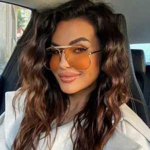 Women's Oversized Retro Sunglasses - Trendy Y2K/Vintage Style for Summer Outfits