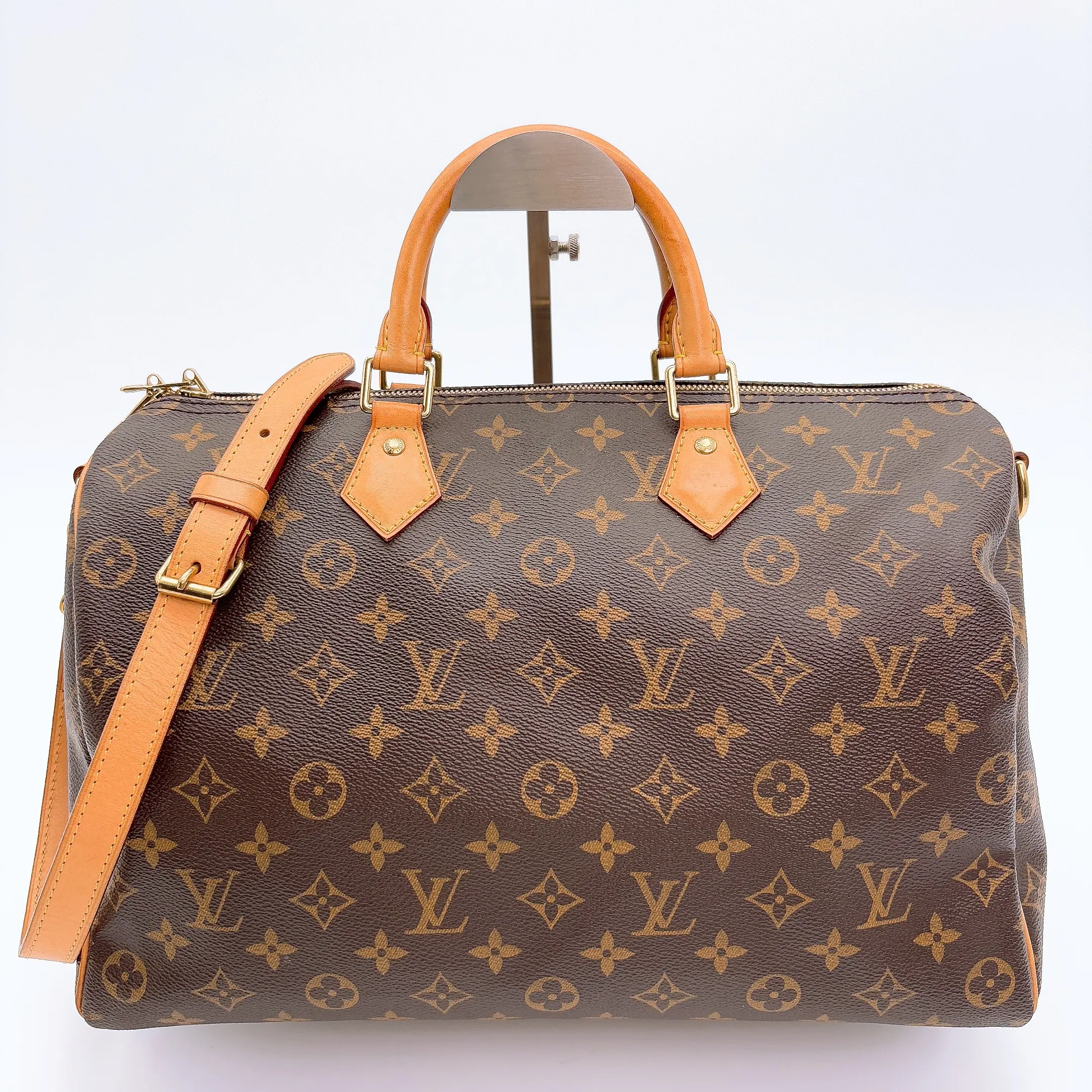 Pre-owned Louis Vuitton Monogram Speedy Bandouliere 35 Bag